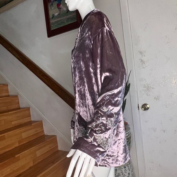 Free People x Brenda knight Embroidered Velvet Sleep Top - Picture 2 of 7